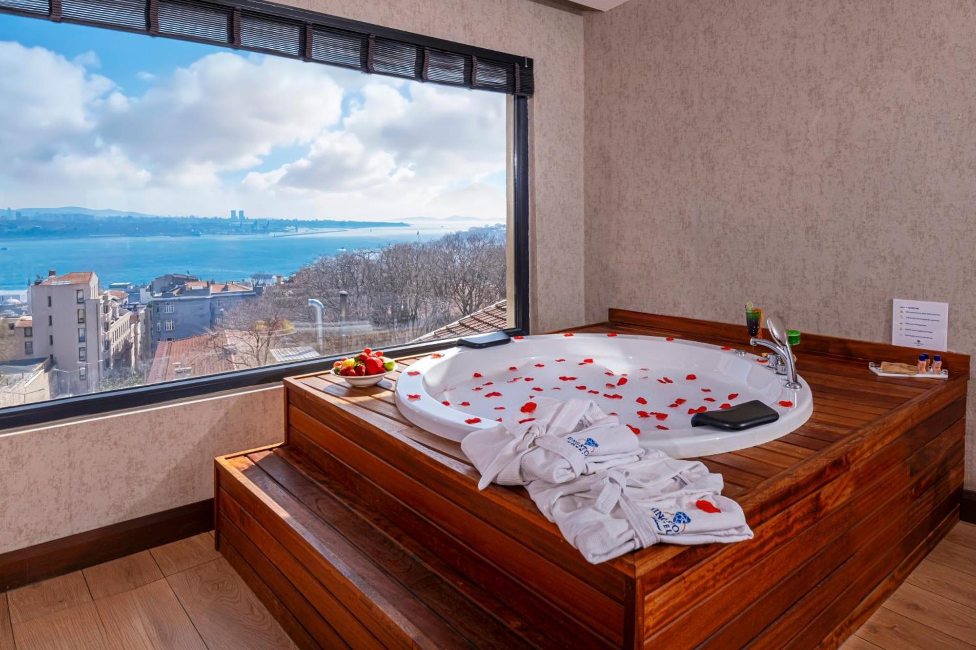 Ring Stone Hotels Bosphorus - Special Class Istanbul Exterior photo