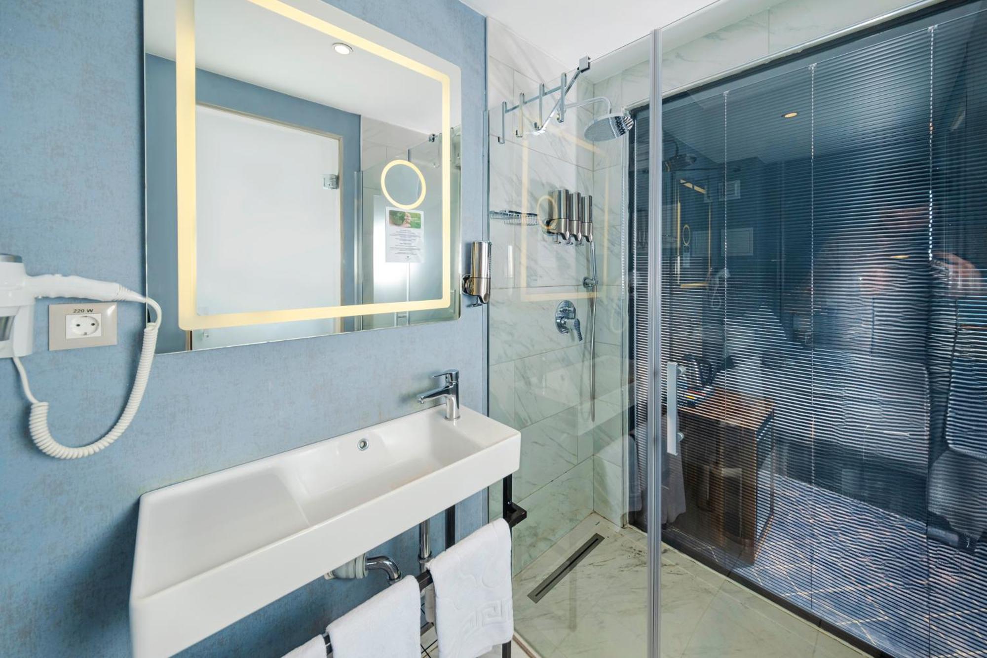 Ring Stone Hotels Bosphorus - Special Class Istanbul Exterior photo